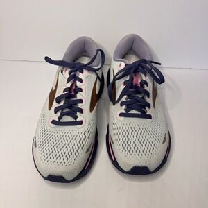 Brooks Ghost women’s running shoes